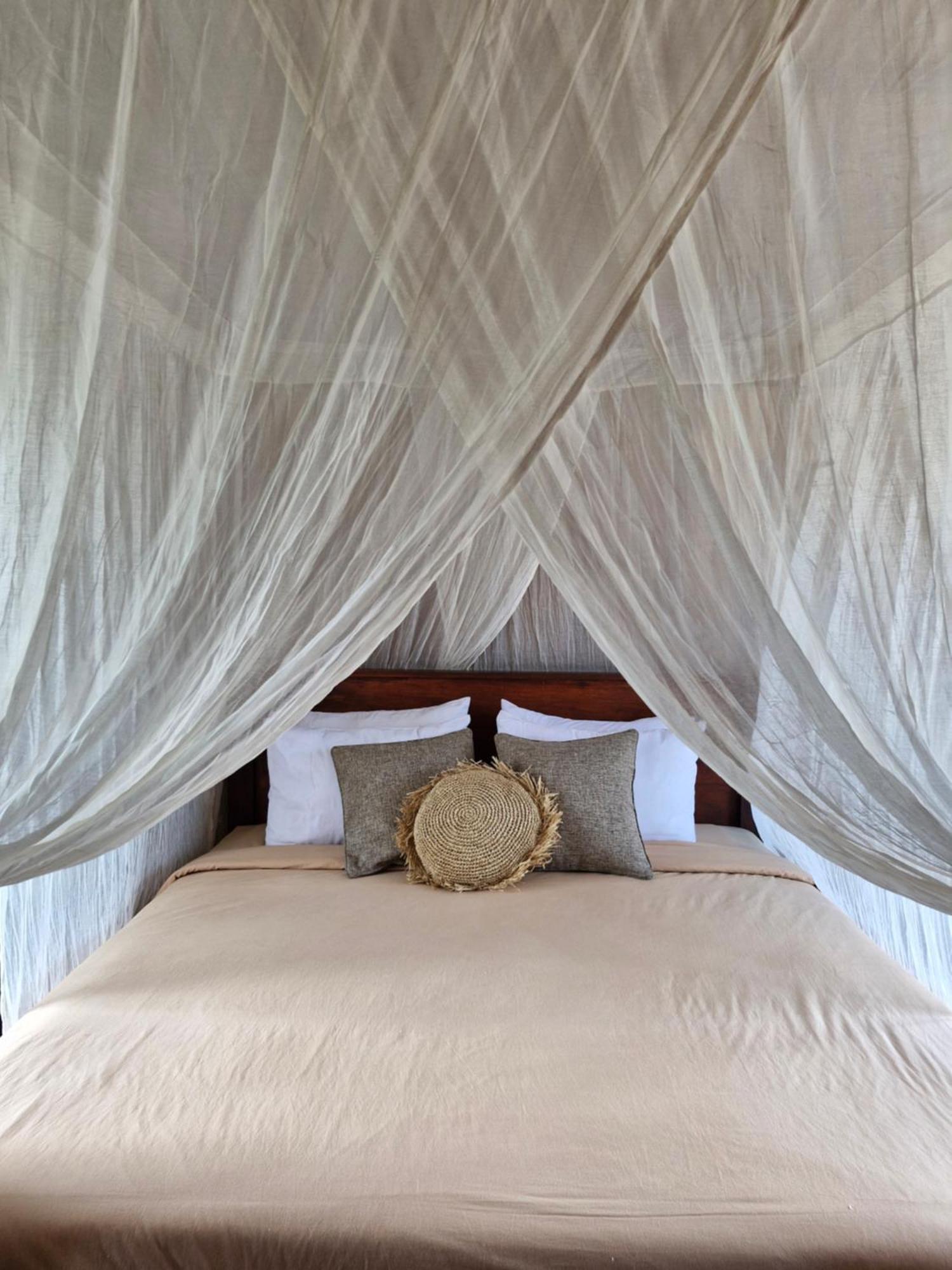 The Sanctuary -Private Pool Villas Gili Air Extérieur photo